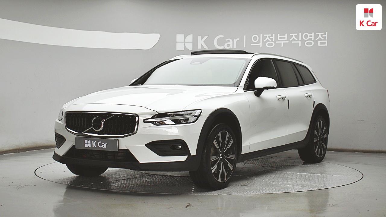 VOLVO V60 Cross Country (2nd Generation) 2.0 B5 AWD