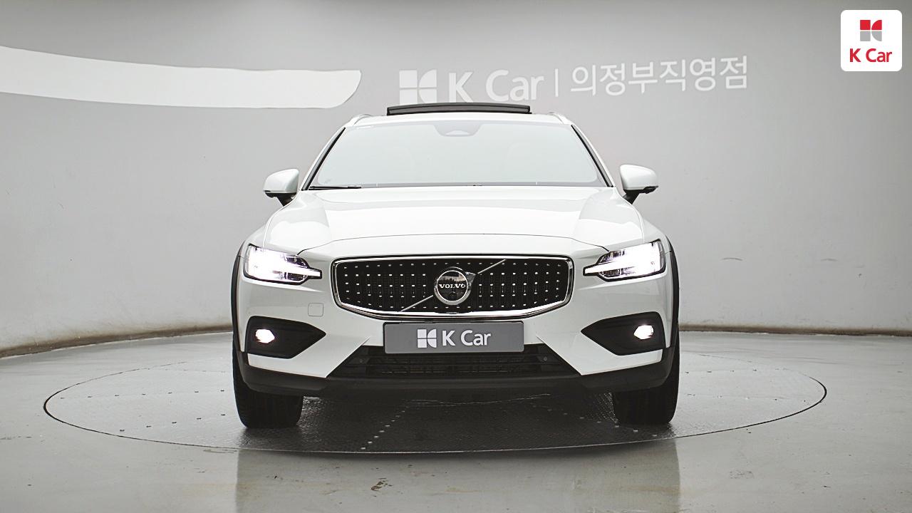 VOLVO V60 Cross Country (2nd Generation) 2.0 B5 AWD