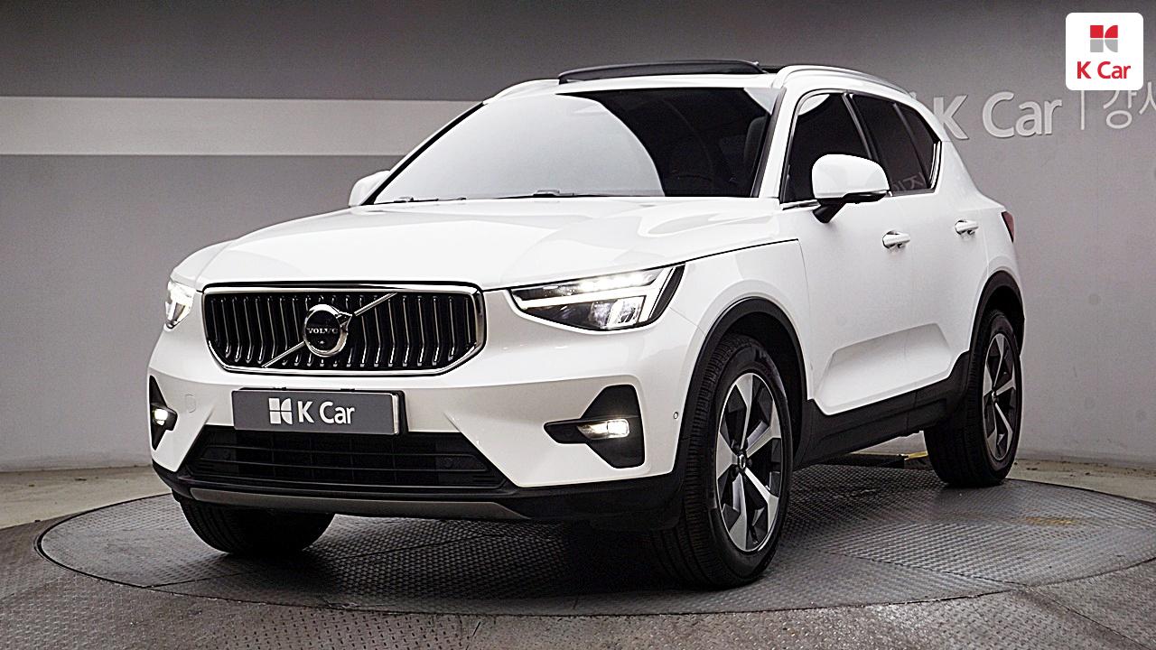 VOLVO XC40 2.0 B4 AWD