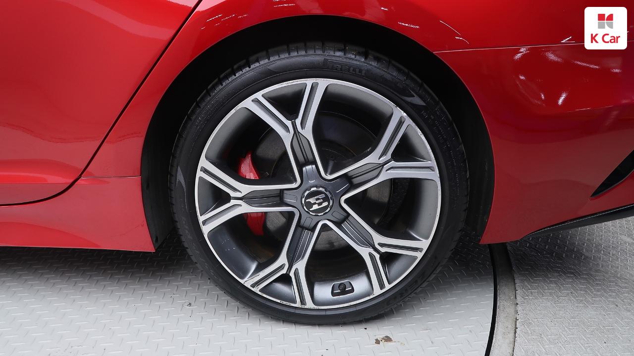 KIA Stinger 2.0 Turbo AWD