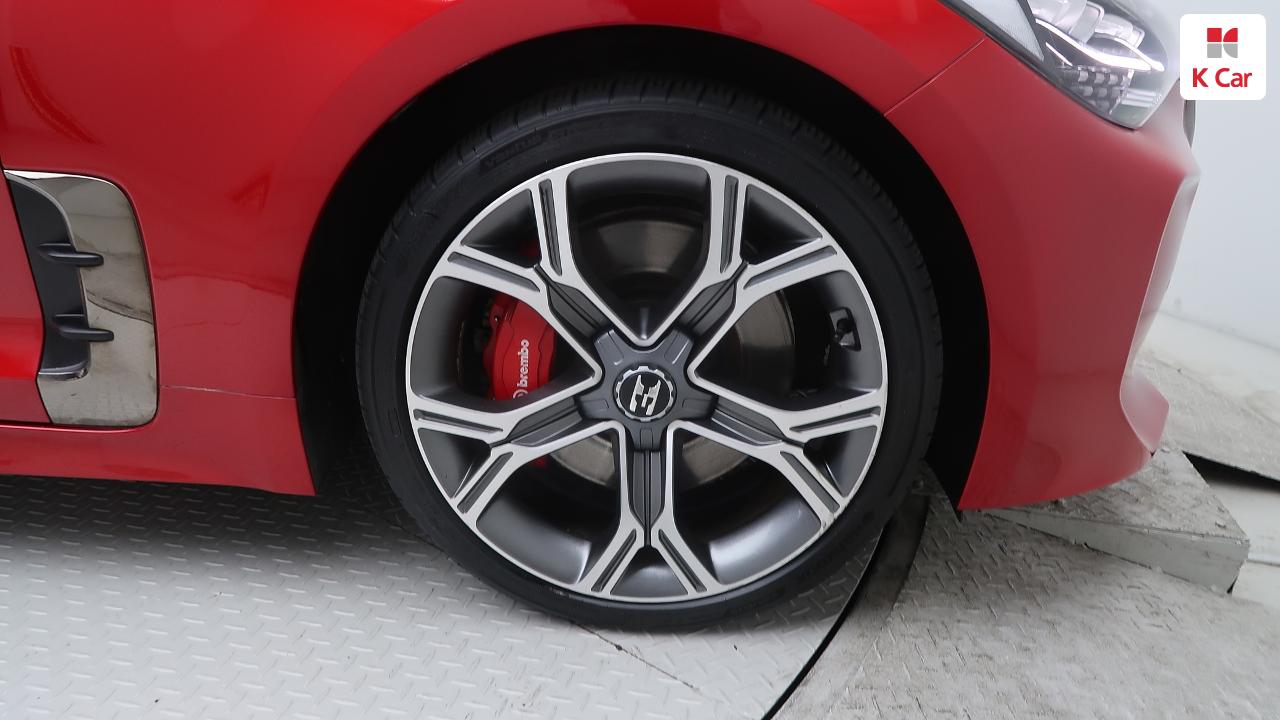 KIA Stinger 2.0 Turbo AWD