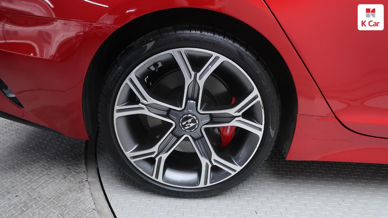 KIA Stinger 2.0 Turbo AWD