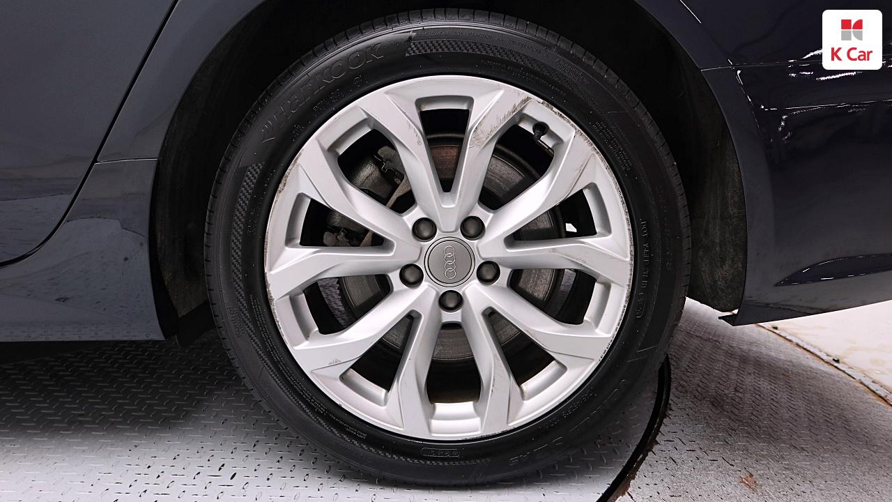 VW/AUDI A6 (4th Generation) 40 TFSI