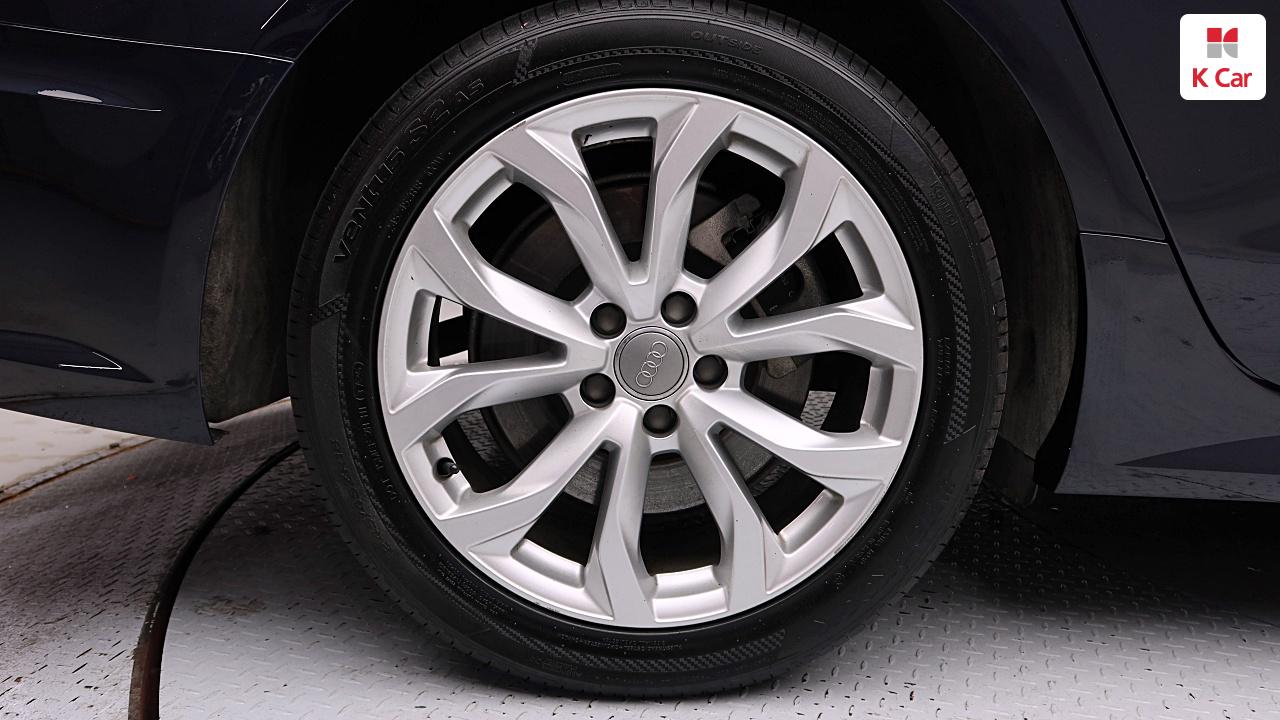 VW/AUDI A6 (4th Generation) 40 TFSI