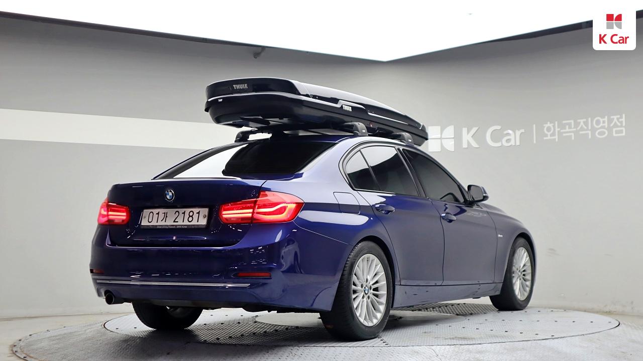 BMW 3 Series (6th Generation) 320i