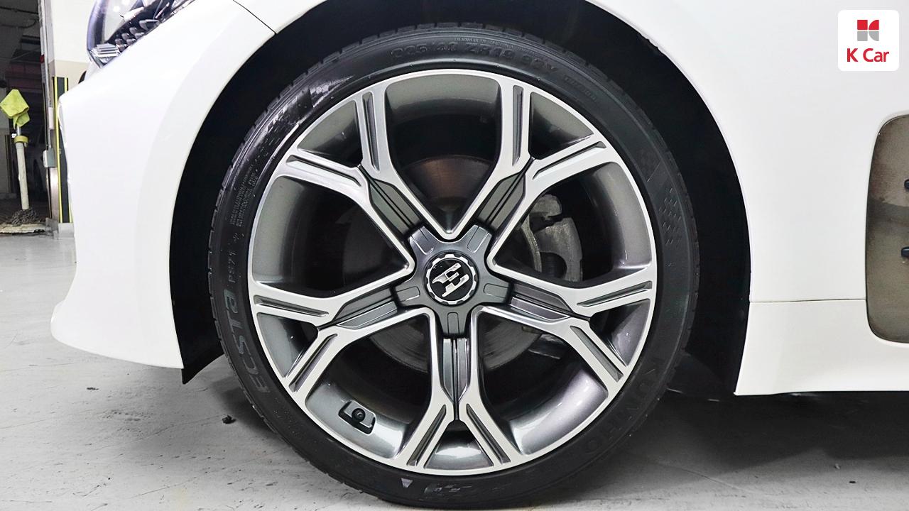 KIA Stinger 2.0 Turbo