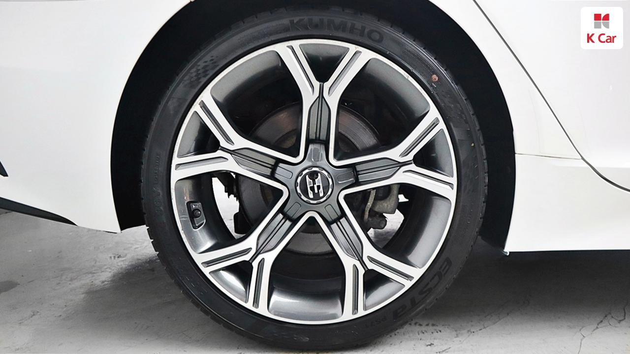 KIA Stinger 2.0 Turbo