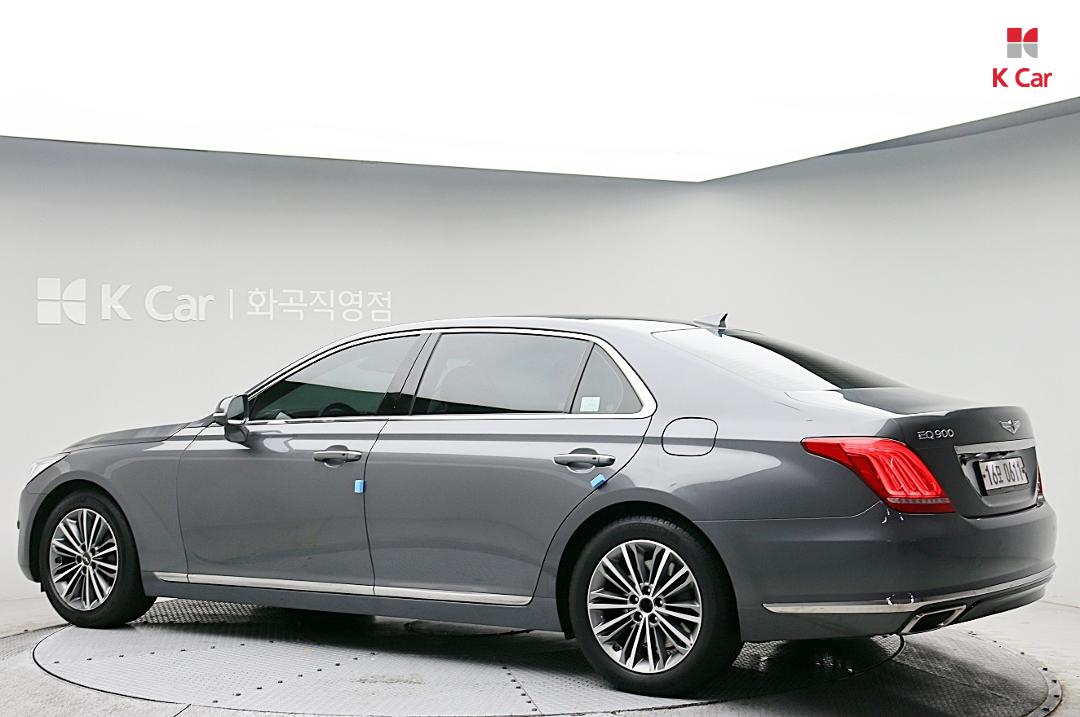 Genesis EQ900 3.8 GDI AWD Premium Luxury 3