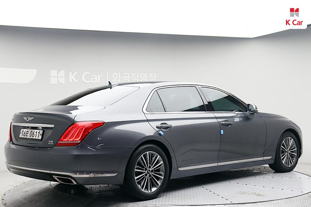 Genesis EQ900 3.8 GDI AWD Premium Luxury 5