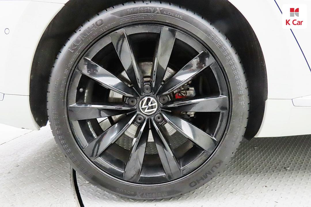 Volkswagen Arteon 2.0 TDI Prestige 9