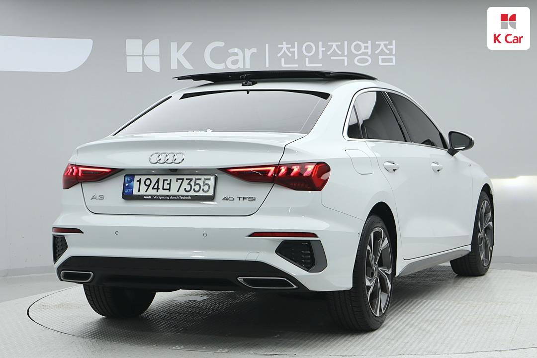Audi A3 8Y Gasoline 2WD 40 TFSI Premium 3