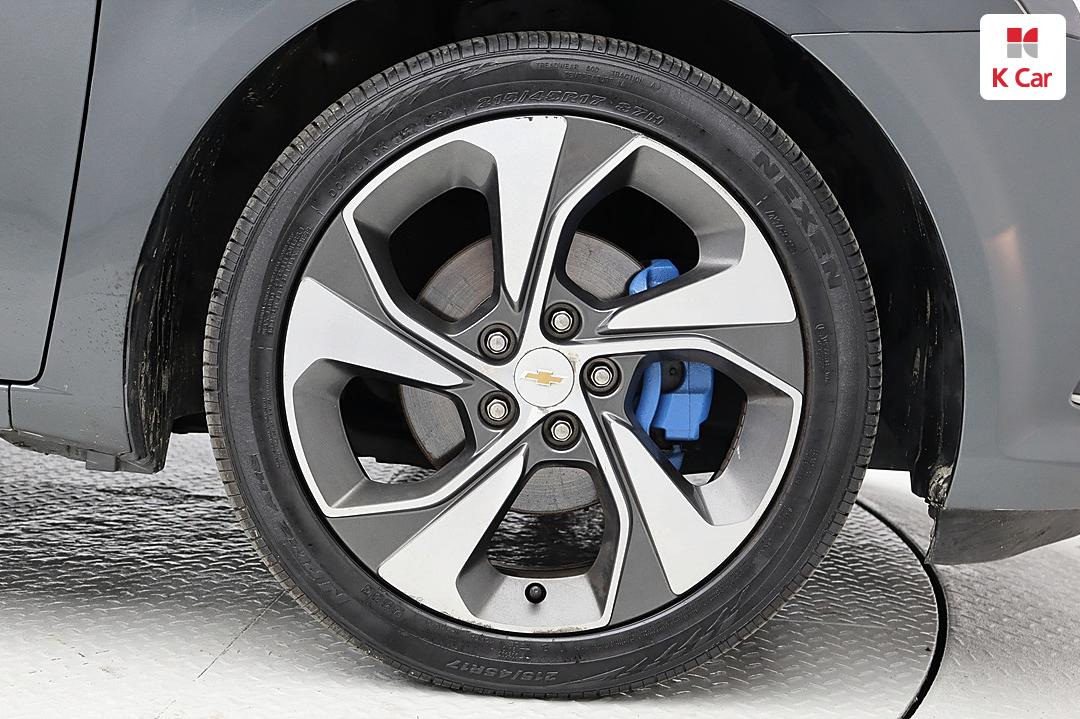 Chevrolet Aveo Sedan 1.4 Turbo LT 8