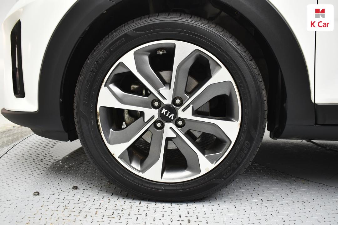 Kia Stonic 1.6 Diesel Prestige 6