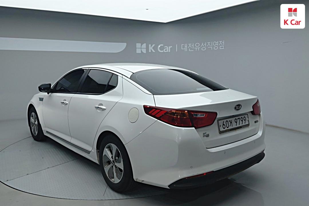 Kia K5 Hybrid 500h Luxury 3