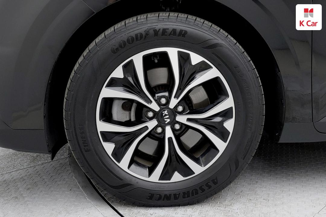 Kia Carnival Diesel 2.2 Prestige — фото 5