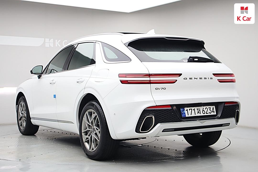 Genesis GV70 Gasoline Turbo 2.5 2WD — фото 2
