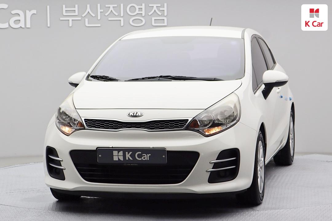 기아 더 뉴 프라이드 5DR 1.4 MPI 트렌디