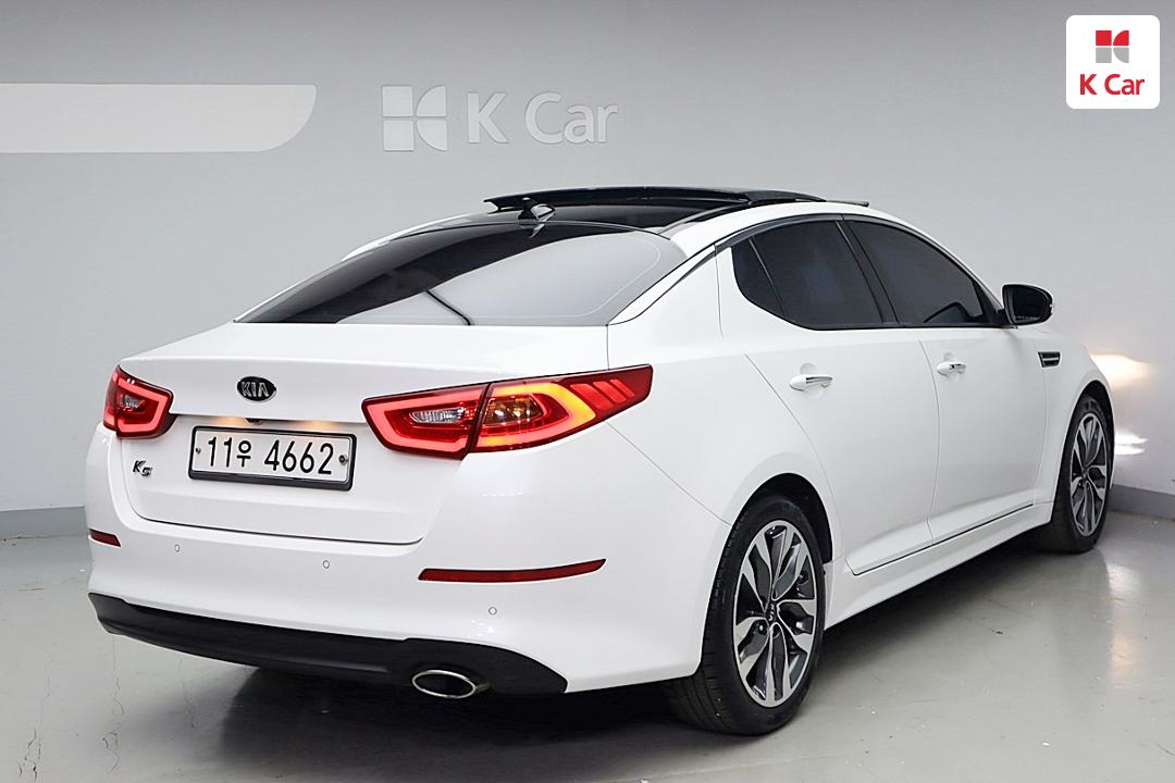 Kia K5 Prestige 4