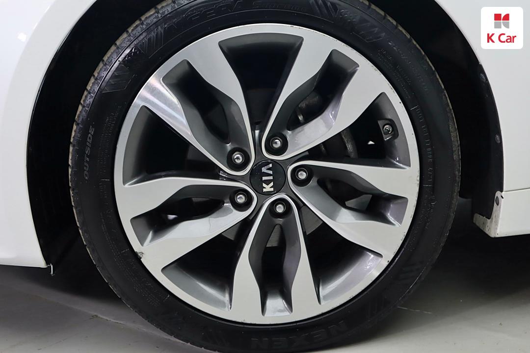 Kia K5 Prestige 6