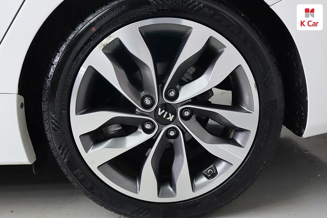 Kia K5 Prestige 7