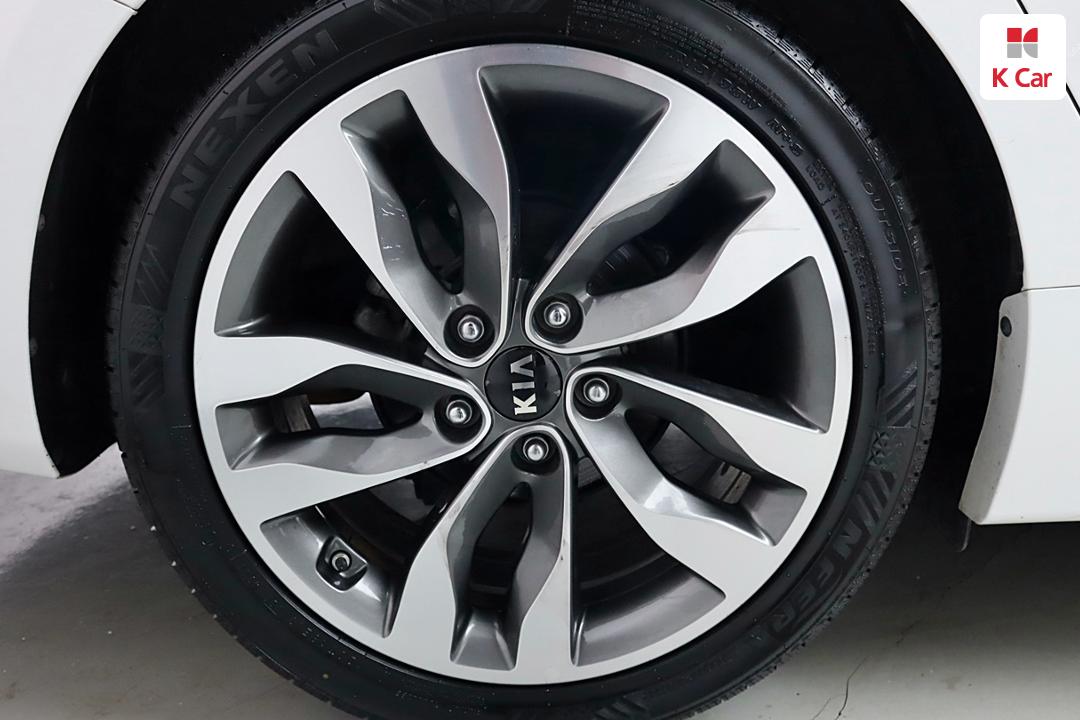 Kia K5 Prestige 9