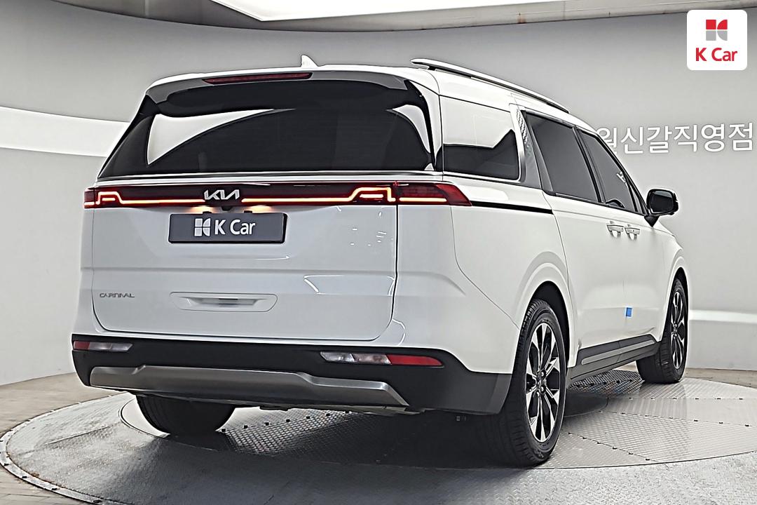 Kia Carnival Diesel 2.2 Noblesse — фото 4