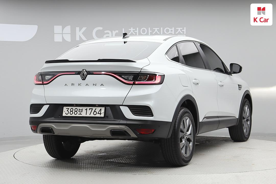 Renault Arkana Samsung Gasoline 1.6 Iconic 3