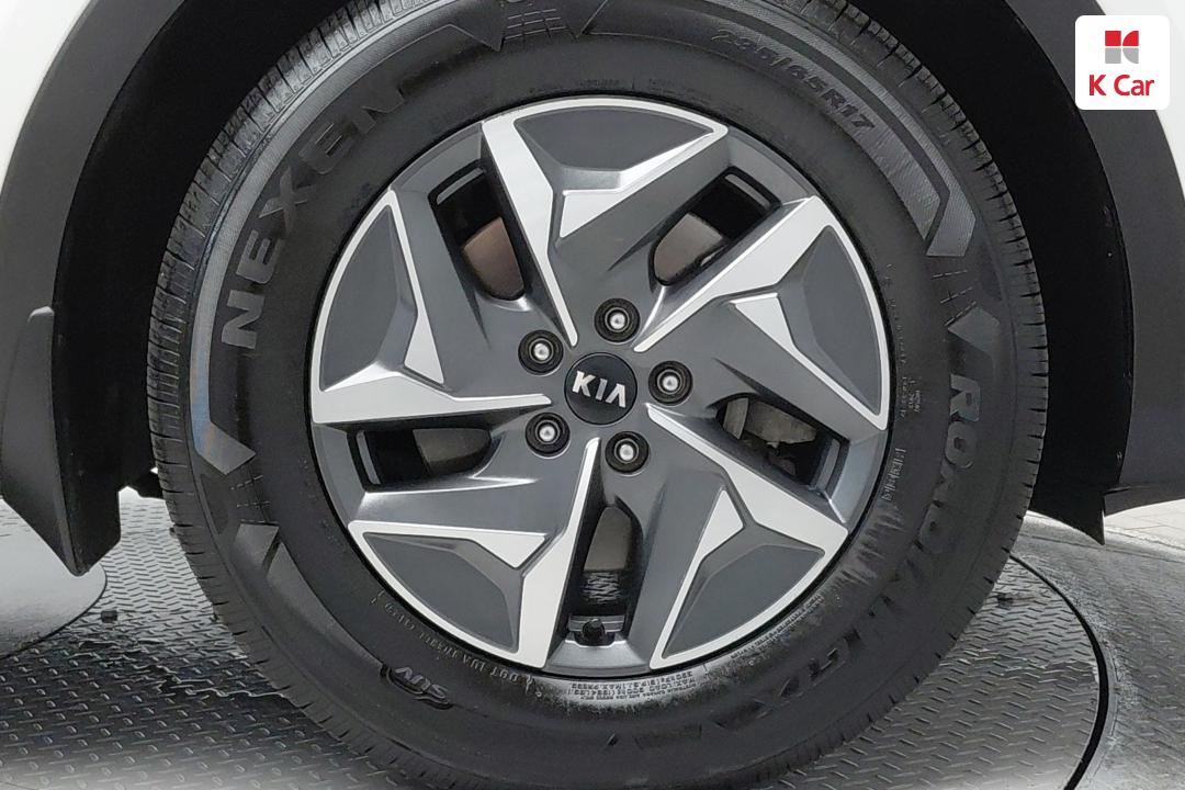 Kia Sorento Hybrid Gasoline Turbo 1.6 2WD Prestige 8