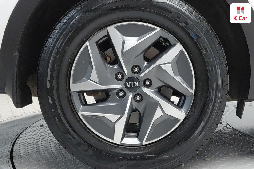 Kia Sorento Hybrid Gasoline Turbo 1.6 2WD Prestige 9