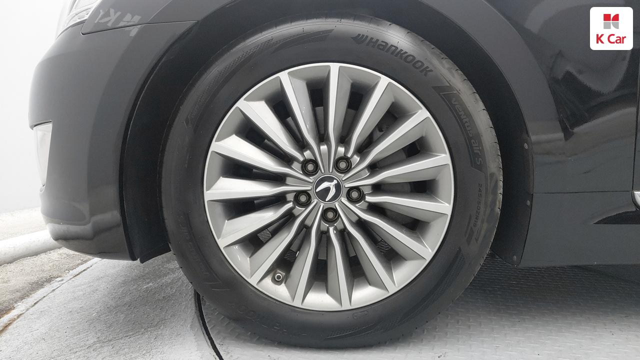 HYUNDAI Ecuus (New Model) VS380