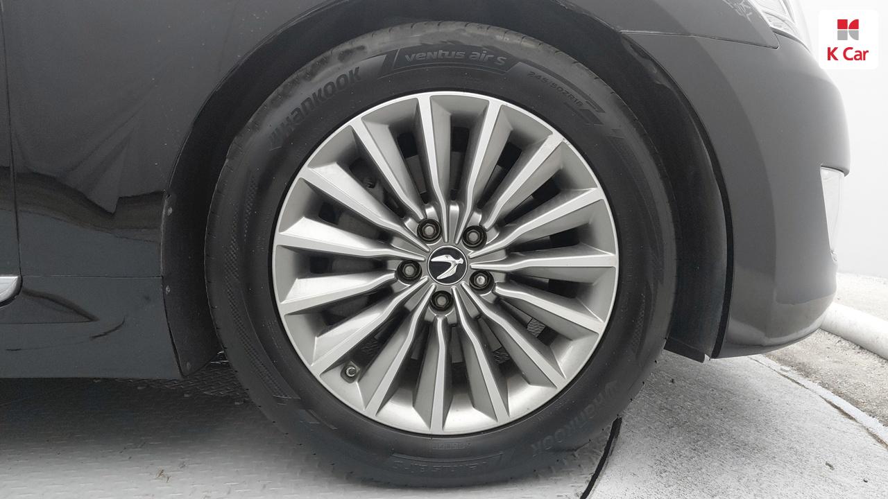 HYUNDAI Ecuus (New Model) VS380