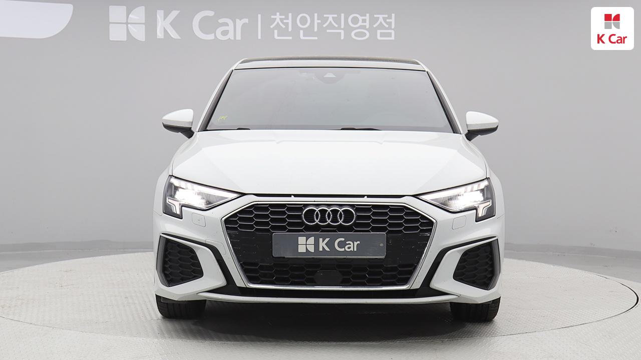 아우디 A3 (8Y) 가솔린 2WD 40 TFSI 프리미엄
