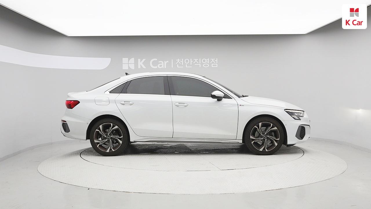 아우디 A3 (8Y) 가솔린 2WD 40 TFSI 프리미엄