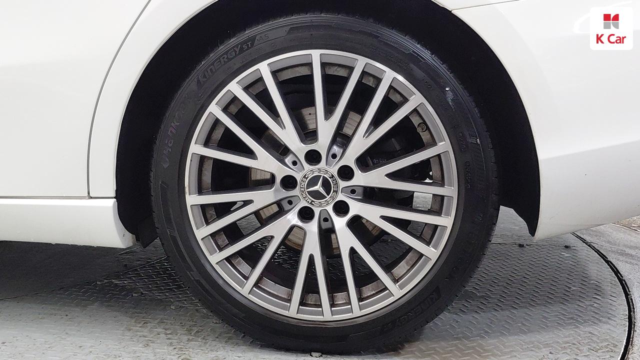 BENZ A-Class (4th Generation) A250 Sedan 4Matic