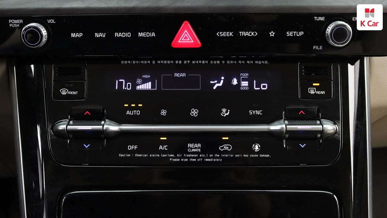 KIA New Carnival 9-Seater Diesel