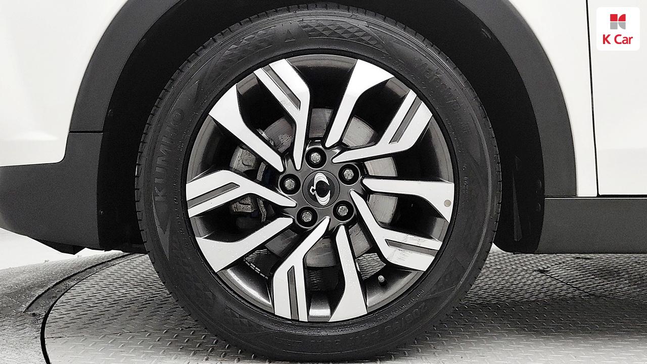 KG MOBILITY(SSANGYONG) Tivoli Armour 1.6 Gasoline