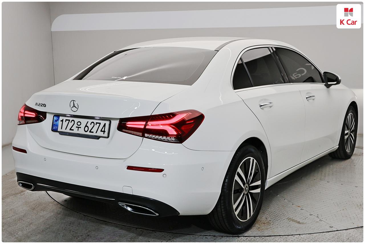 Mercedes-Benz A-Class W177 Gasoline 2WD A220 Sedan — фото 4