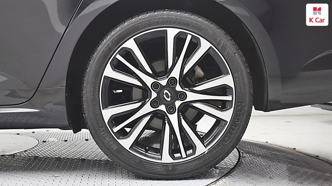 RENAULT(SAMSUNG) The New SM6 TCe 260