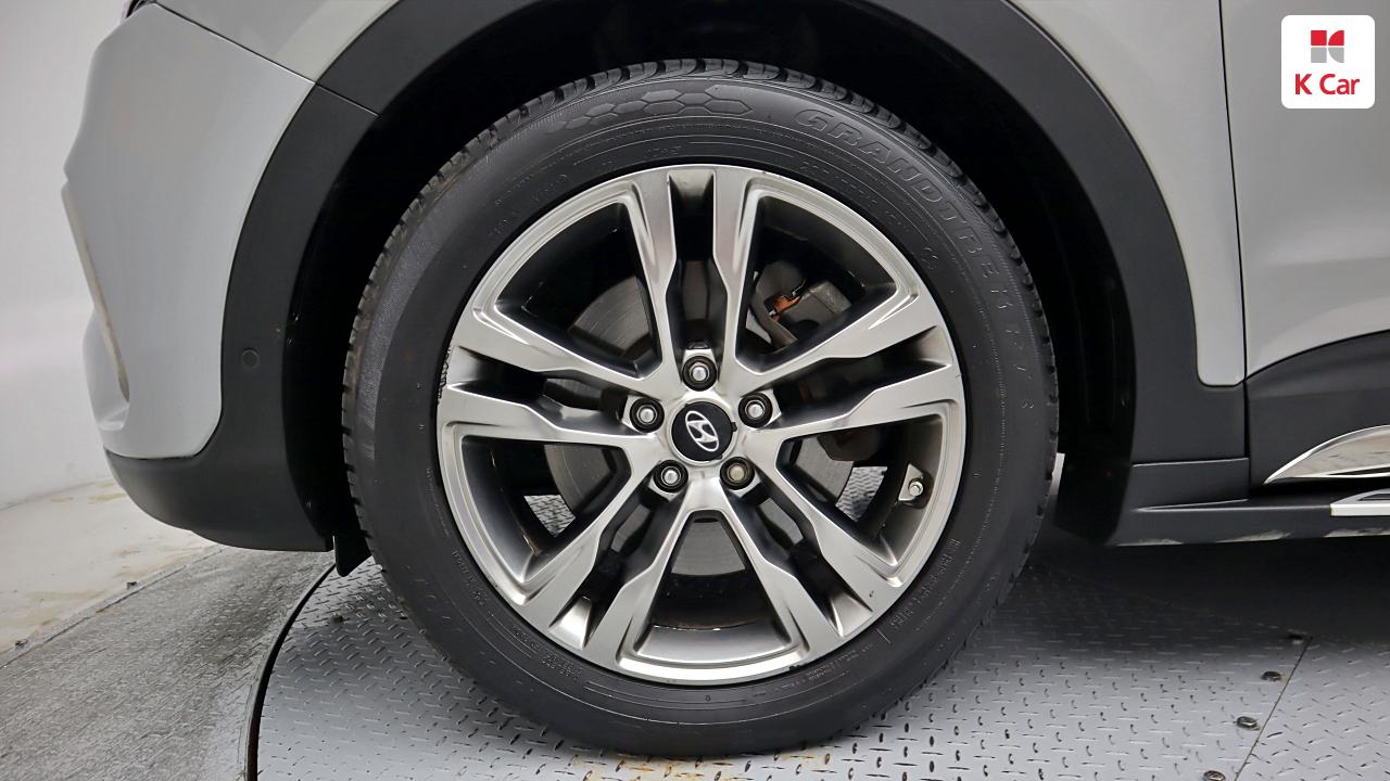 HYUNDAI The New Maxcruz Diesel 2.2 4WD