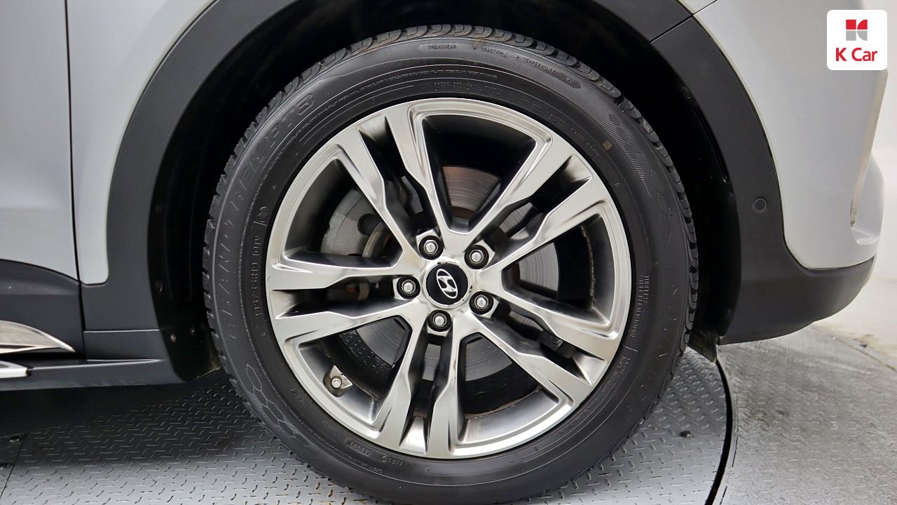 HYUNDAI The New Maxcruz Diesel 2.2 4WD