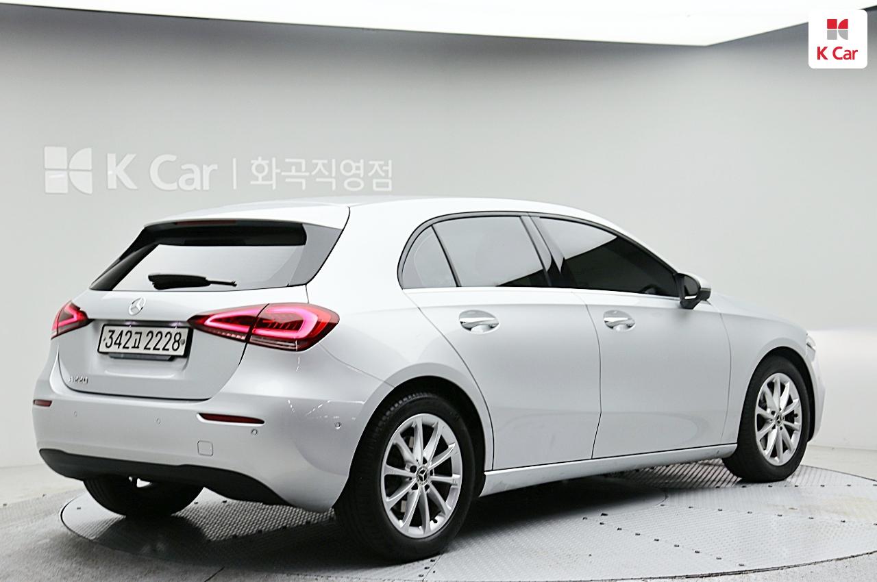 벤츠 A-클래스 W177 가솔린 2WD A220 해치백