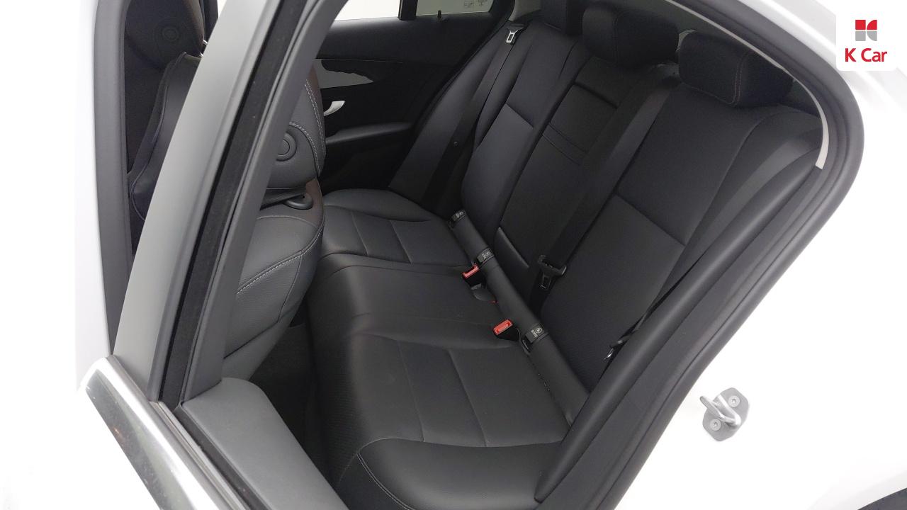 BENZ C-Class (4th Generation) C200