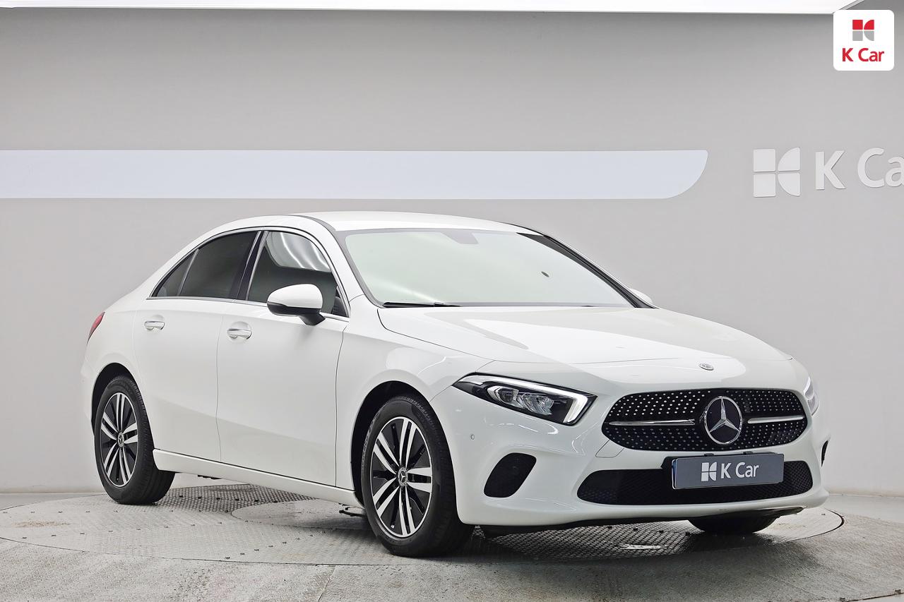 BENZ A-Class (4th Generation) A220 Sedan