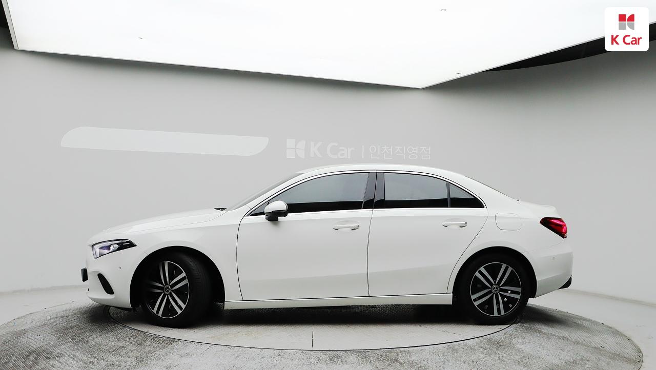 벤츠 A-클래스 W177 가솔린 2WD A220 세단