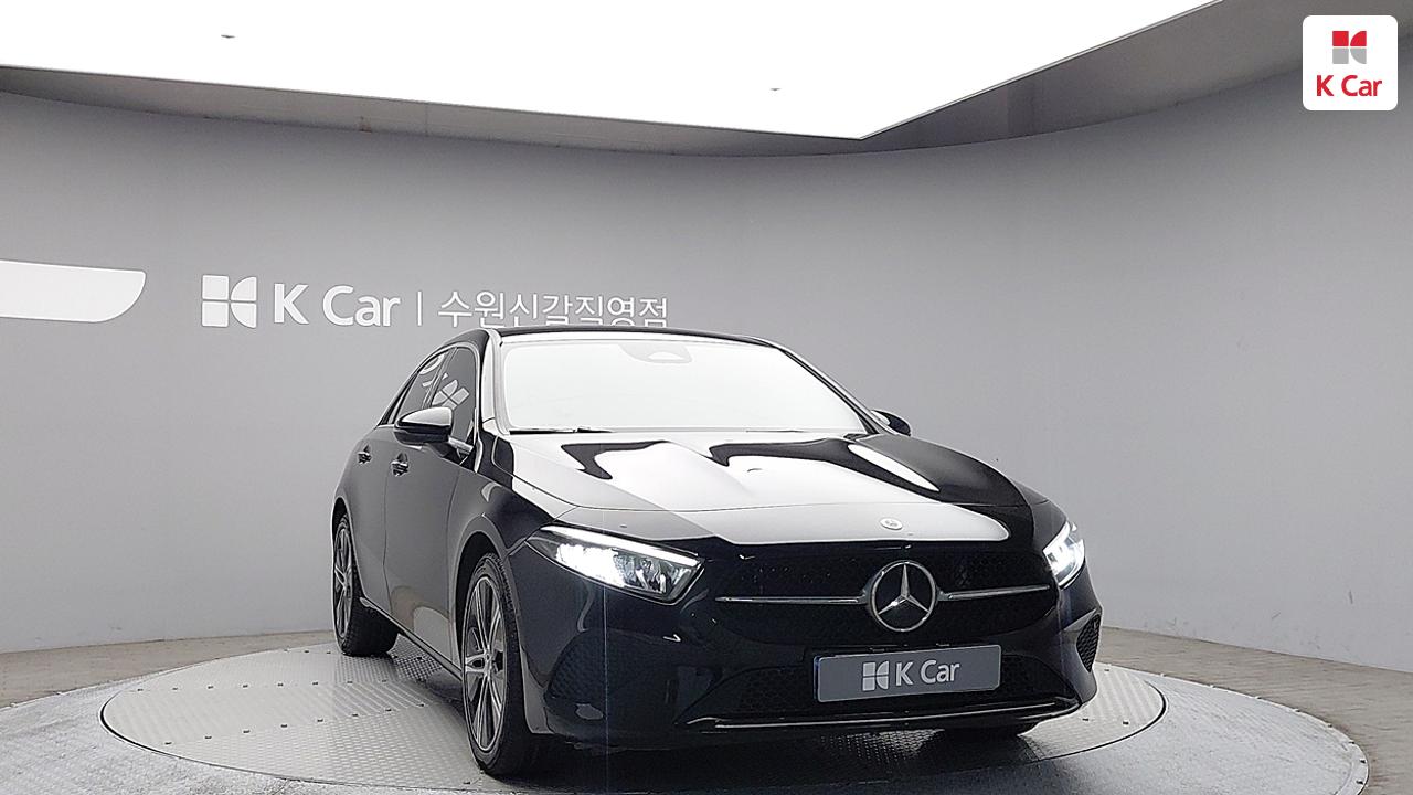 BENZ A-Class (4th Generation) A220 Sedan