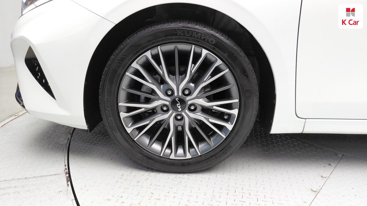 KIA The New K3 1.6 Gasoline