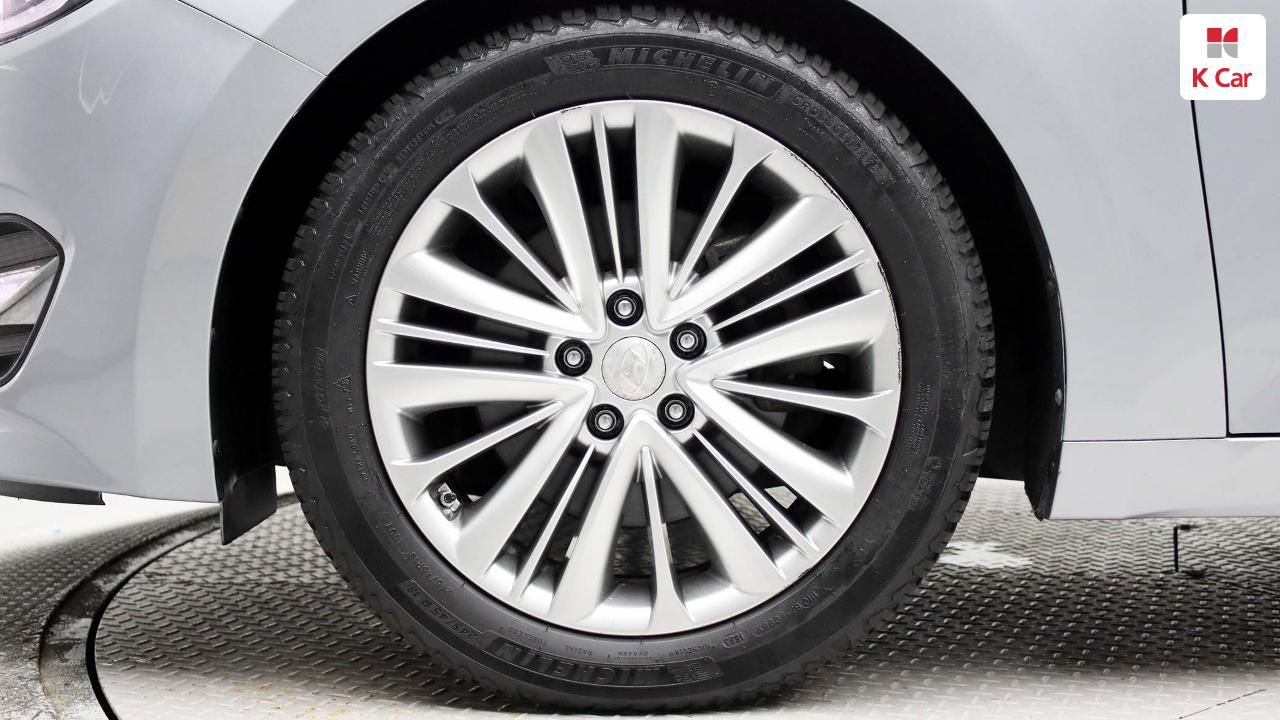 HYUNDAI Aslan G330