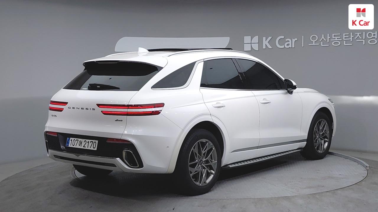 GENESIS GV70 2.5T AWD