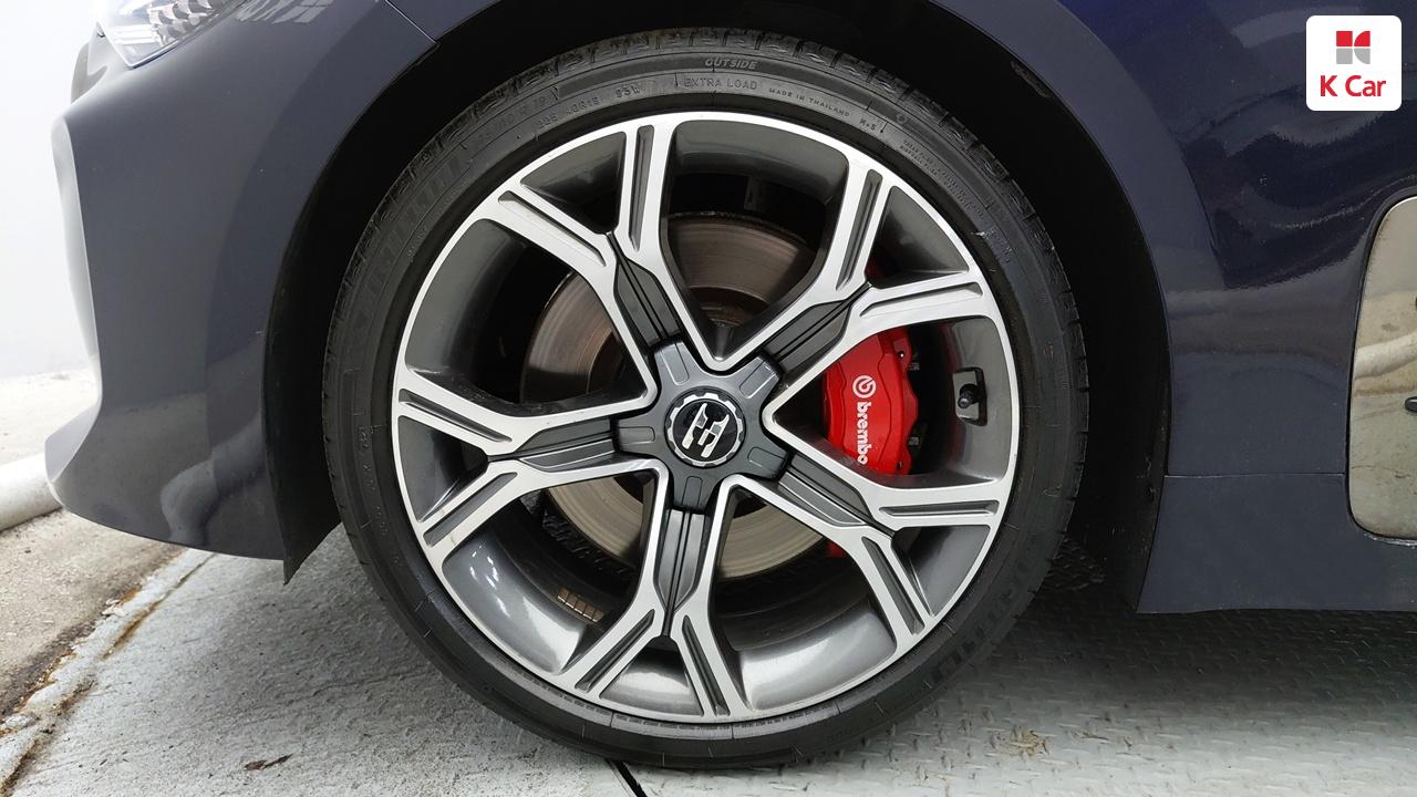KIA Stinger 2.0 Turbo