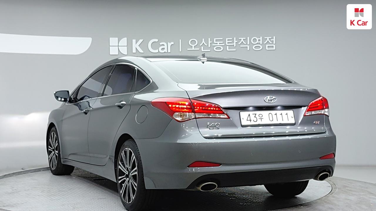 HYUNDAI The New I40 Saloon 2.0 GDI